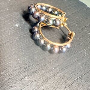 Vintage 10KT Gold Peacock Pearl Earrings